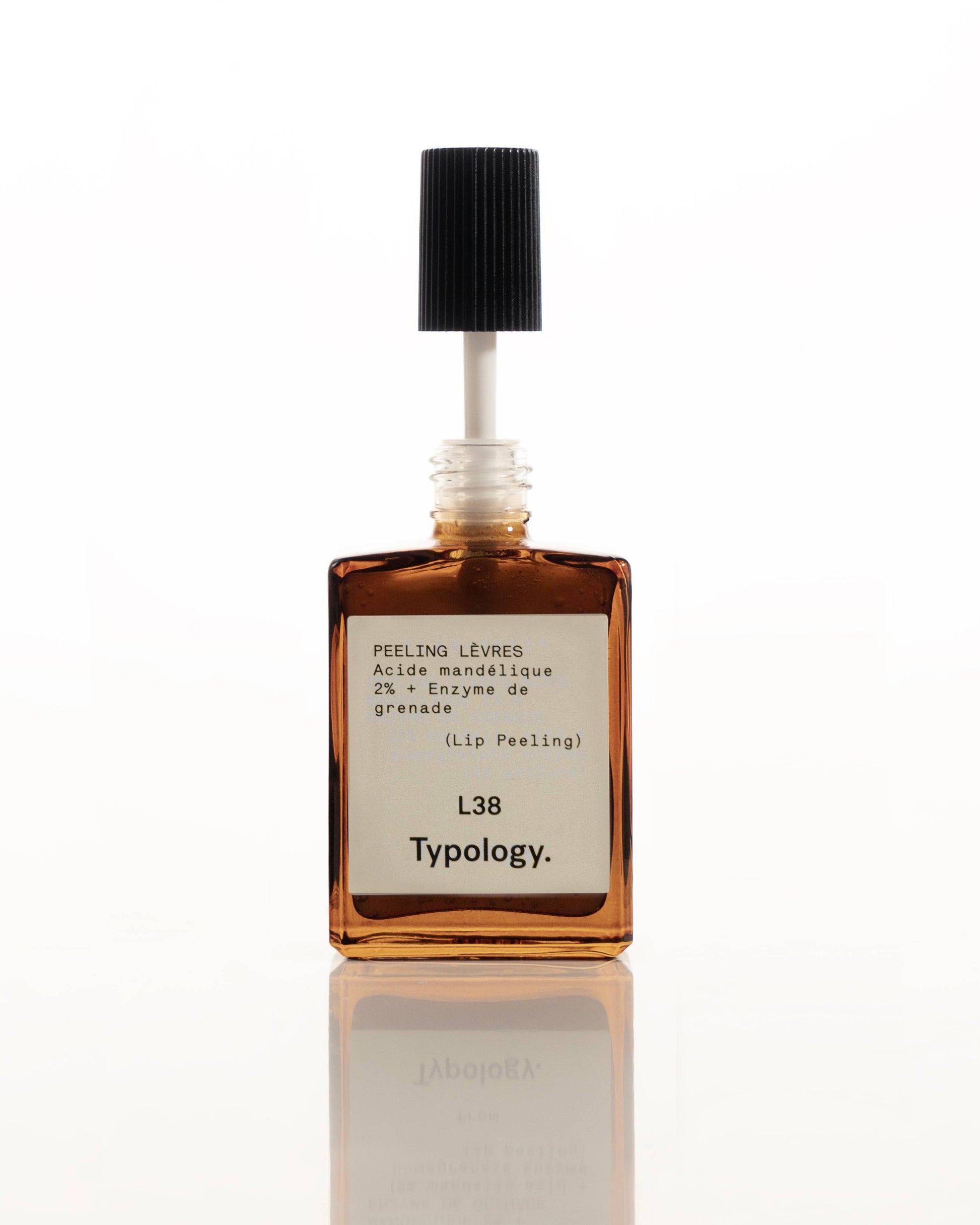 Sérum Exfoliant Lèvres L38
Acide mandélique 2% + Enzyme de grenade